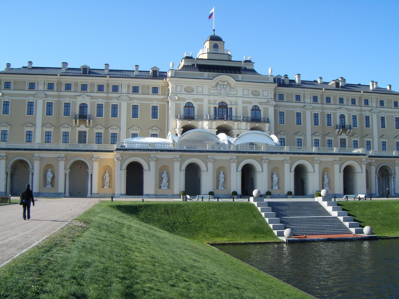 константиновский дворец питер